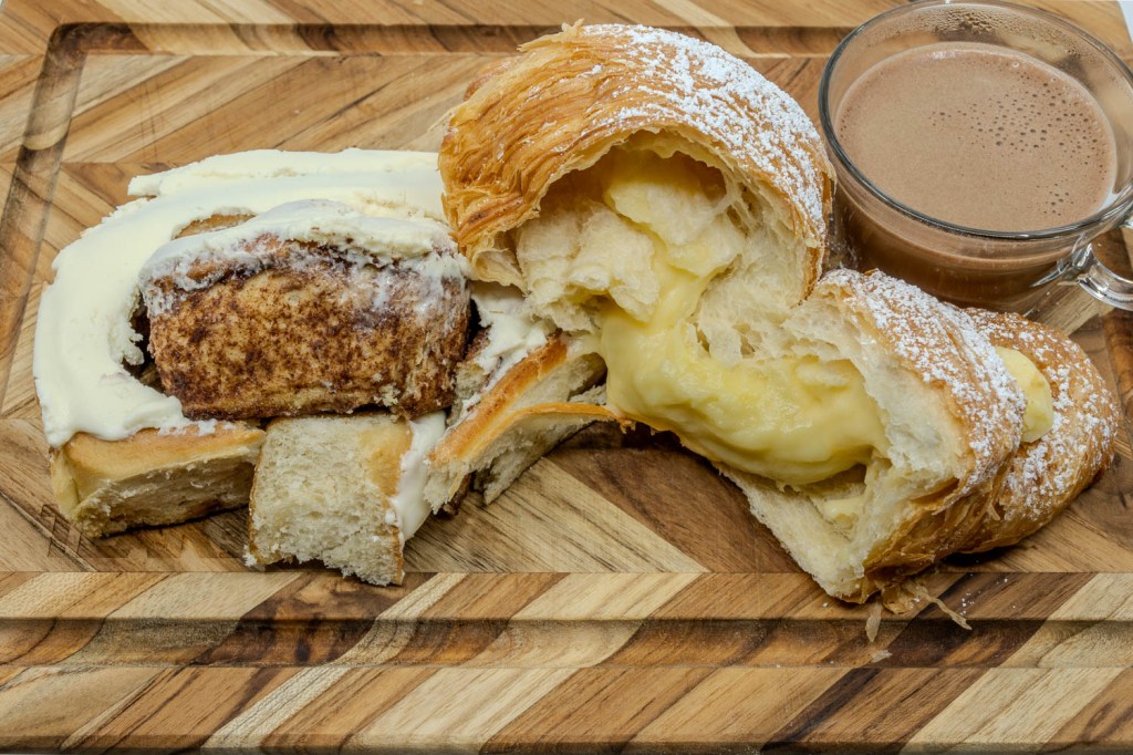For morning tea, I enjoyed a custard croissant and a cinnamon scroll from "Cannelle French Pastries" in Torrensville.